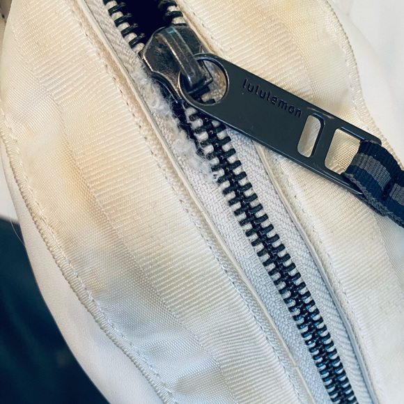 Lululemon Happy Hatha Hour Gym Bag Angel Wing & Soot Light - Picture 8 of 16